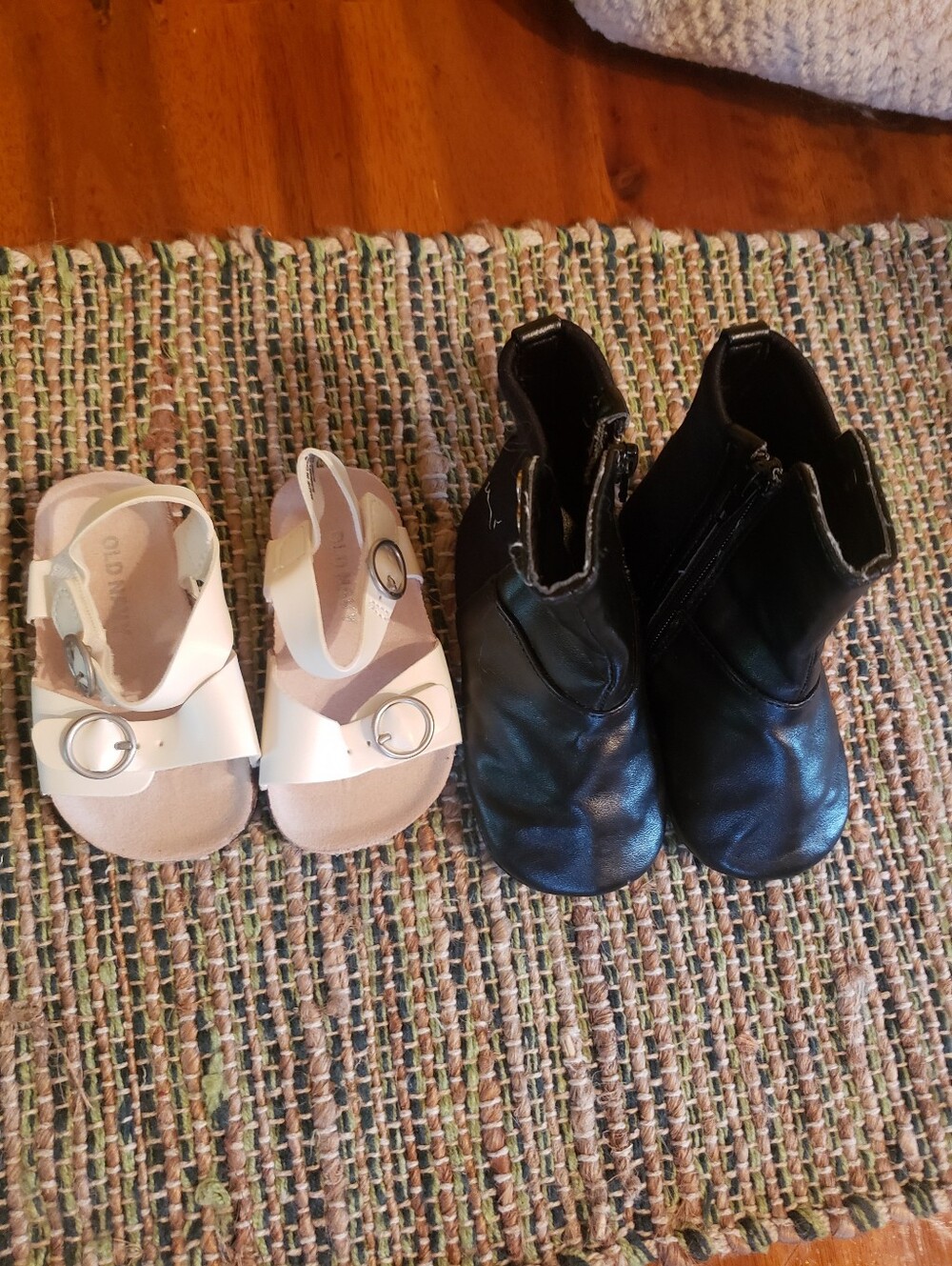 6-12 Months Old Navy Sandals And Stewart Wietzman Blk Boots Like New